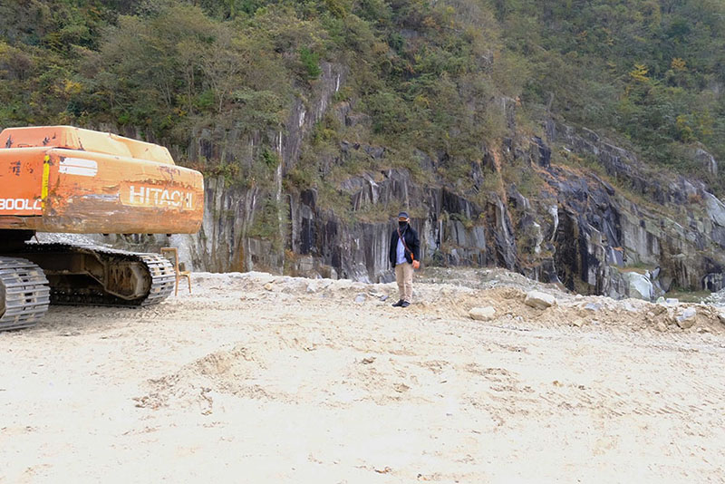 Mr.Kurisu in the quarry